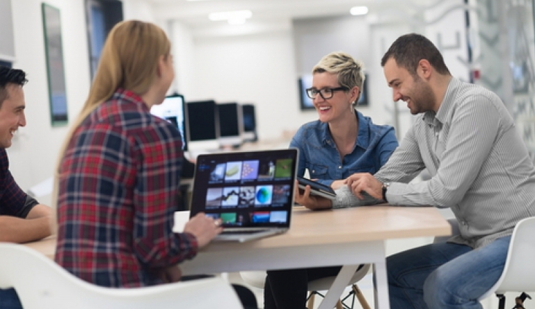 Survey Finds HR Technology Helps Small Firms Outperform their Peers
