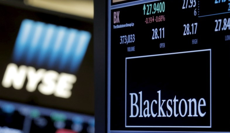 Arrival of Amazon Blows Blackstone’s $2.8 Billion Australian Mall Sale