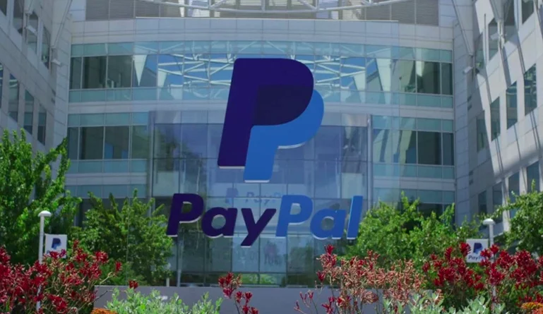 PayPal Launches Its First Cash Back Credit Card