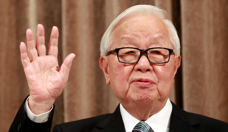 Father of Taiwans Chip Industry Expected to Retire