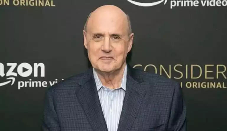 Sexual Harassment Allegations Force Jeffrey Tambor Out at Amazon Studios’ “Transparent”