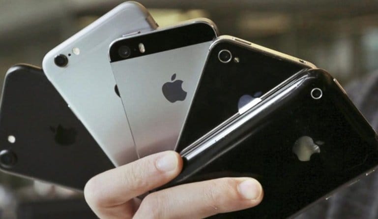 Apple Apologizes for Slowing Older iPhones