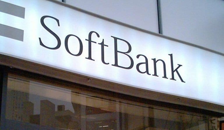 SoftBank Considering Japanese Wireless IPO