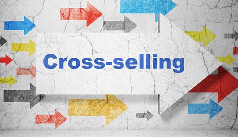 Benefits of Cross Selling and Upselling Strategies for B2B