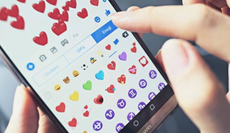 Social media emoji icons for business communications