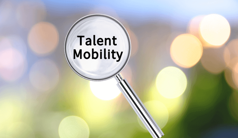 Article explians how ai impacts talent mobility